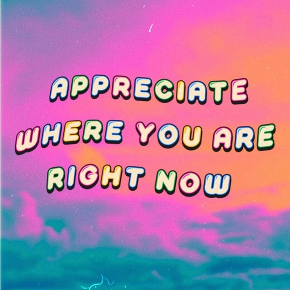 Meet your Posher, Sam 🔮 - Picture 4 of 4